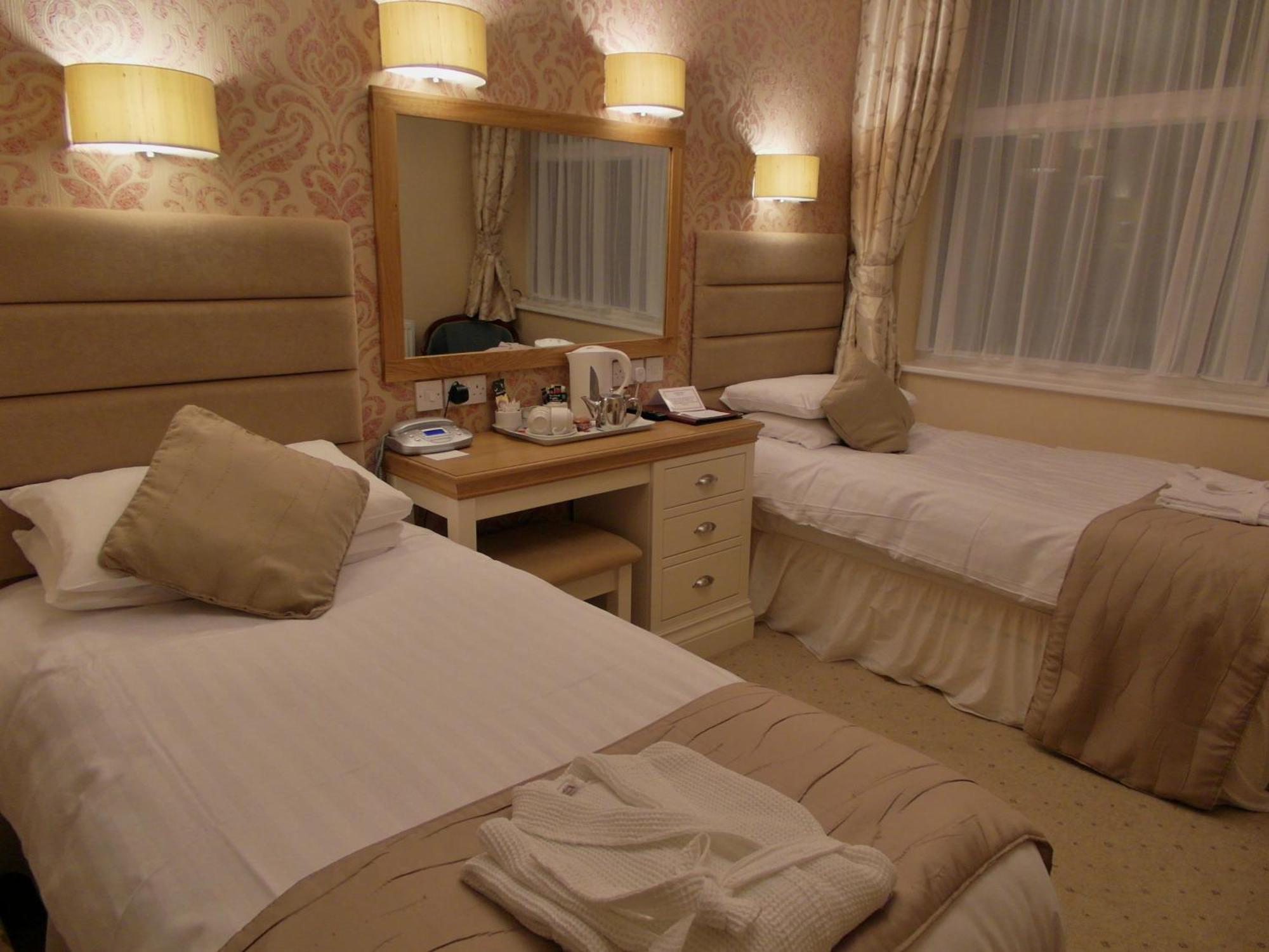 לית'ם סנט אנס Bedford Hotel חדר תמונה
